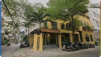 CHO THUÊ NHÀ 2 MẶT TIỀN : 449/, SƯ VẠN HẠNH, PHƯỜNG 12, QUẬN 10.