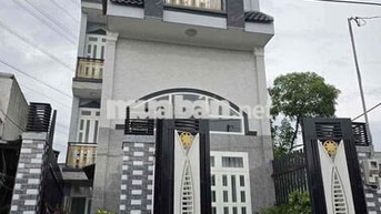 BÁN NHÀ  vị trí víp ngay ngã ba đông quang 1/Nguyễn thị thảnhvào 100m