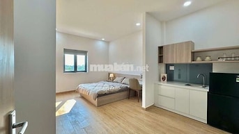 Studio rộng 40m2 - gần trường RMIT, gần Lotte, Crescent Mall, ..