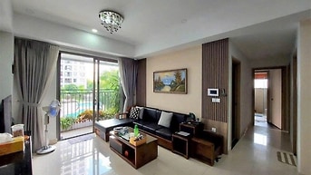 Căn góc 2 Ban công C/c Hoa Sen 3PN, 106m2, sẵn nội thất giá 14,5tr/th