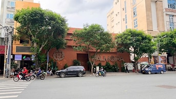 Bán nhà 632m2 đất - mặt tiền Nguyễn Chí Thanh, Quận 10