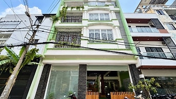 MẶT TIỀN 5 TẤM ĐÚC NGANG 10M CÓ VỈA HÈ NGAY BẢY HIỀN