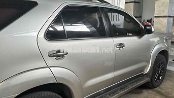 Toyota Fortuner 2016 Dầu Bạc 92441 km