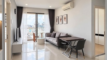 (Chủ bán)Sang tên luôn ở liền 2tỷ 2PN 50M2 Lầu 6 Nơ Trang Long Full NT