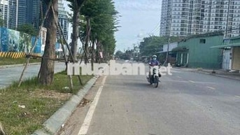 cần bán gấp nhà mặt tiền Đào Trí 10x22 đối diện chung cư