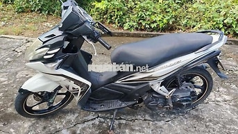 Yamaha Nouvo Trắng đen