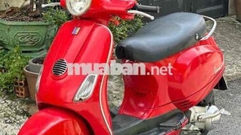 Piaggio Vespa LX125 Đỏ, biển số thành phố