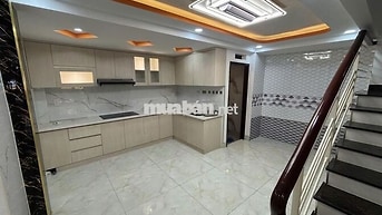 cho thuê nhà mặt tiền trần văn quang,p10, tânbình, 6x18m, trệt 3 lầu