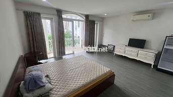 căn hộ bancol siu bự full nội thất 