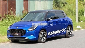 Suzuki Swift Hybrid 2025 Xanh nóc đen 8.900 km