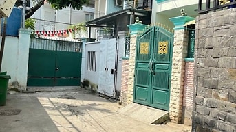 Sát vách Q1 - Nhà 2 tầng vô ở ngay. Chỉ 3,8 tỷ tl