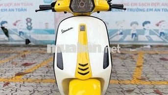 Piaggio Vespa Sprint 2015 Trắng, vàng