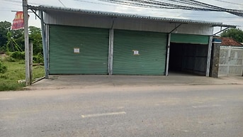 CHO THUÊ NHÀ MẶT TIỀN NHỰA GIỒNG LỚN