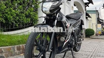 Suzuki Satria Đen