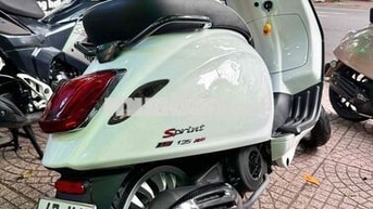 Vespa Sprint 2018 Trắng 1 chủ