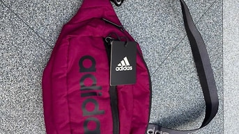Chuyển cho AE túi bao tử hiệu adidat từ mỹ mang về