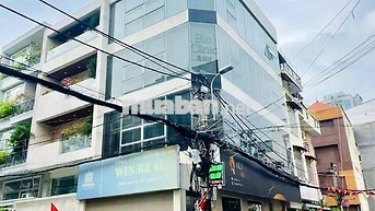 NHÀ ĐẸP,GIÁ THUÊ TỐT-Cho thuê căn góc Tô Hiến Thành,Quận 10.Ngang 6m,
