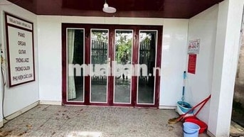 Nhà mặt tiền 4pn 2wc đường số - QL13 gần Cầu Ông Dầu 12triệu