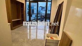 Studio Ban Công Lạc Long Quân Full Nội Thất