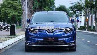 VinFast VF8 2023 SUV điện Xanh 90.000 km