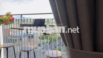 cần cho thuê căn hộ 2 phòng ngủ (60 m2) gần sông, cách biển chỉ 1,5 km