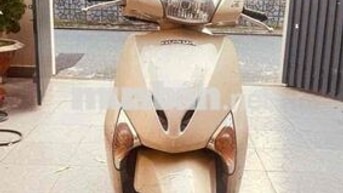 Honda Lead 2011 Vàng kem Việt Nam