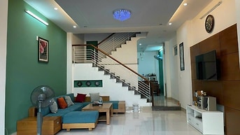 25-CHO THUÊ NHÀ 3 TẦNG KHUÊ MỸ ĐÔNG, GẦN BIỂN, FULL NỘI THẤT