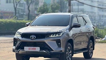 Toyota Fortuner Legender 2024
