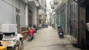 Bán đất có nhà 3 tầng, 95m2, mặt tiền 5m, kd sầm uất, 25 tỷ