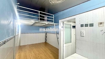 PHÒNG GÁC LỐI ĐI BAN CÔNG THANG MÁY - KẾ BÊN TDT ĐH CẢNH SÁT LOTTE