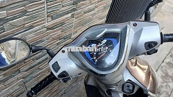 Cần bán xe Honda Vision FI 2012 màu nâu