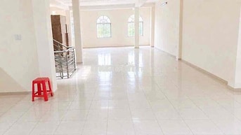 CẦN CHO THUÊ NHÀ MẶT TIỀN KINH DOANH KHU HỌ LÊ