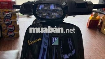 Vespa Sprint 2021