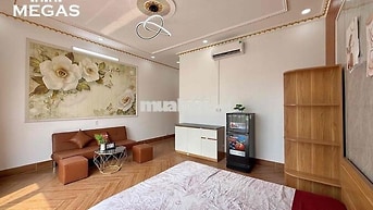 Phòng ban công to diện tích sàn 25m2 ngay Emart