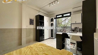 Studio ban công tiện nghi ngay út tịch - cộng hoà