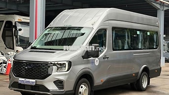 Ford Transit Premium 18C 2025 39.000km Bạc