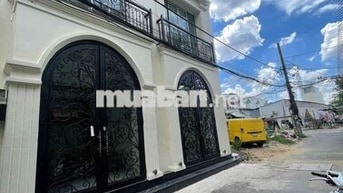 NHÀ MỚI XÂY 100% - HẺM XE HƠI gần Phở Huỳnh Trâm