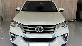 Toyota Fortuner 2.7V AT 2018 Trắng Tự động 96000km