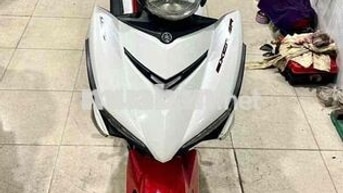 Yamaha Exciter Trắng, Đỏ Xe côn tay