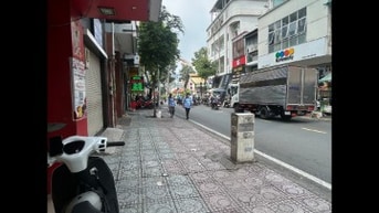 Cho thuê nhà mặt tèn cmt8vf quân 10
