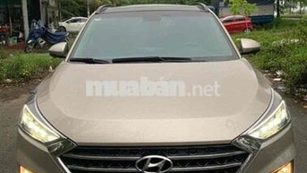 Hyundai Tucson 2020Tự động Xăng Vàng cát,phun xăng