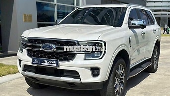 Ford Everest Titanium 4x4 10AT 2025 Trắng Thái Lan