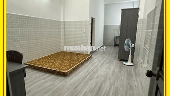 Phòng PVTrị BThạnh, tầng trệt, rộng, full nội thất