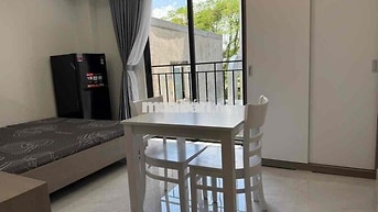 Studio ban công cách Lotte Mart 5p đi xe và tiện qua Sc Vivo