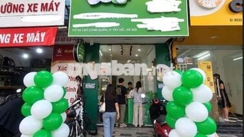 Cửa hàng 27m2 gần chợ Bưởi - Đường Lạc Long Quân kinh doanh thuận lợi