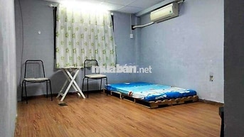 Cho thuê căn hộ mini 2 Phòng ngủ ngay CV Hoàng Văn Thụ, sân bay TSN