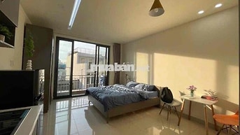 STUDIO BAN CÔNG THOÁNG MÁT NGAY NGÃ TƯ BẢY HIỀN - FULL NỘI THẤT