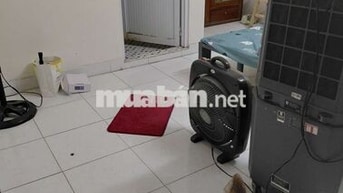phòng rộng thoáng mát gần sân bay tân sơn nhất. có ban công 