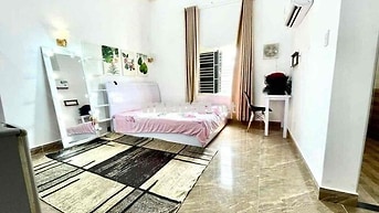 PHÒNG ĐẸP VẬY HONG CHỐT_CỬA SỔ THOÁNG MÁT_CHĂN ẤM NỆM ÊM_MÁY GIẶT_NEW!