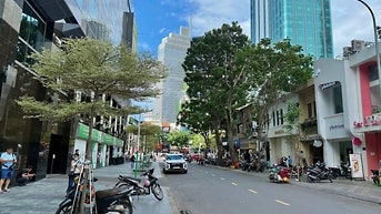 Bán nhà MT Hồ Tùng Mậu, 72m2, trệt 2 lầu, HĐT 110tr/th - 78 Tỷ